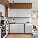 Rentplanet - Apartament Miedzynarodowa